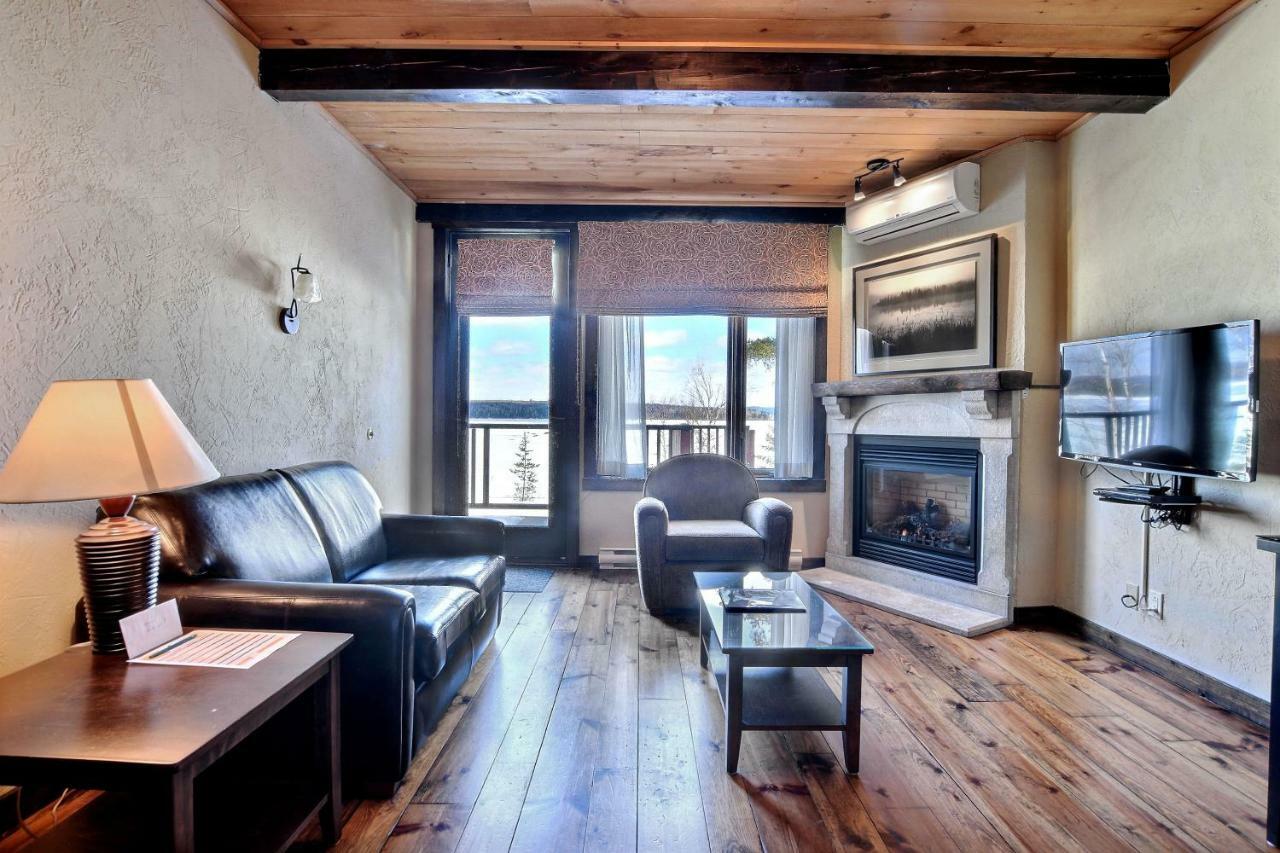 Les Condos Du Lac Taureau- Rooms & Condos Сен-Мишель-де-Сен Экстерьер фото