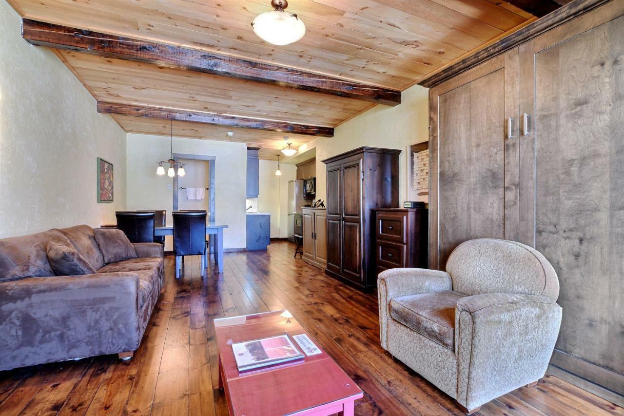 Les Condos Du Lac Taureau- Rooms & Condos Сен-Мишель-де-Сен Экстерьер фото