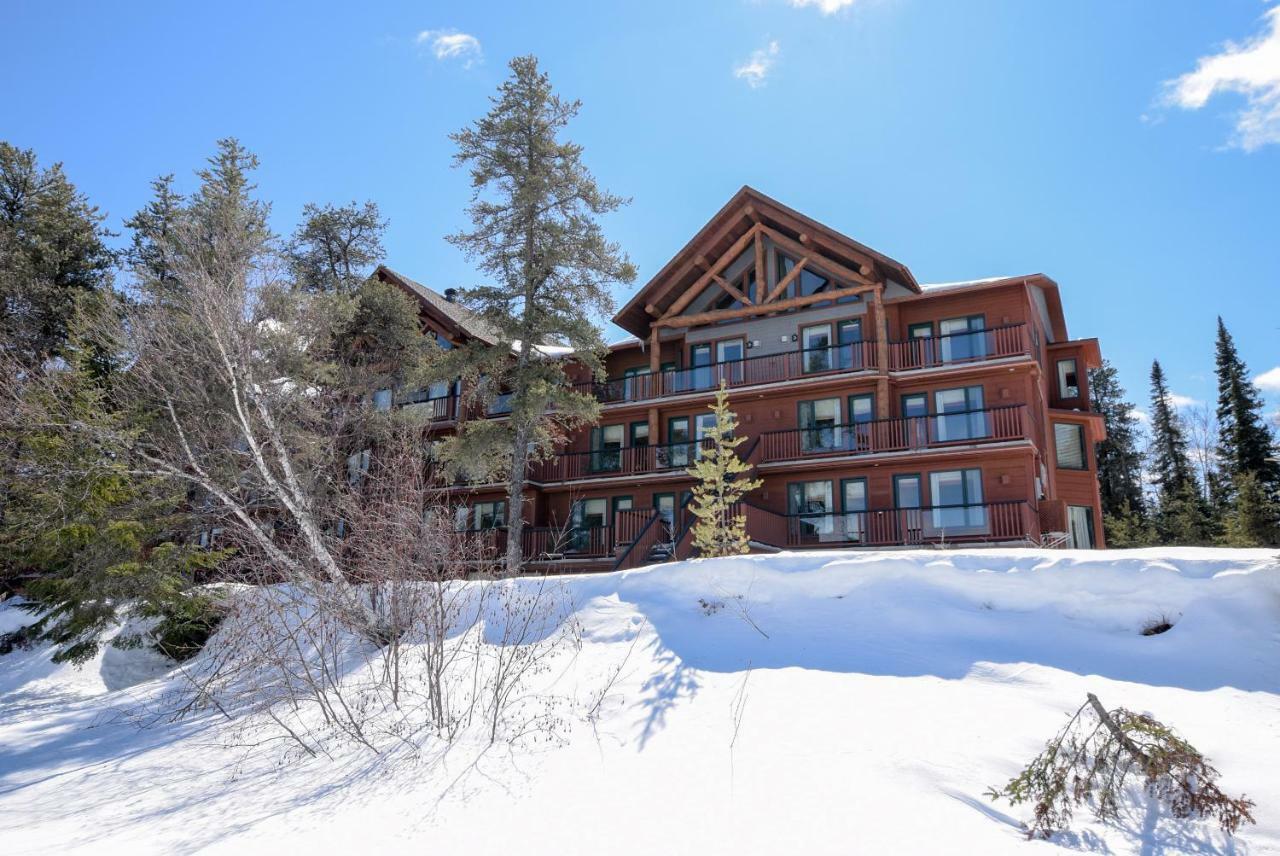 Les Condos Du Lac Taureau- Rooms & Condos Сен-Мишель-де-Сен Экстерьер фото