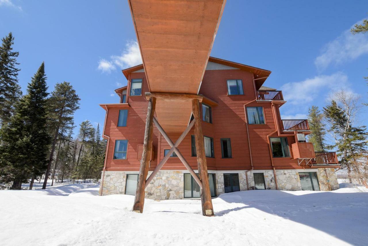 Les Condos Du Lac Taureau- Rooms & Condos Сен-Мишель-де-Сен Экстерьер фото